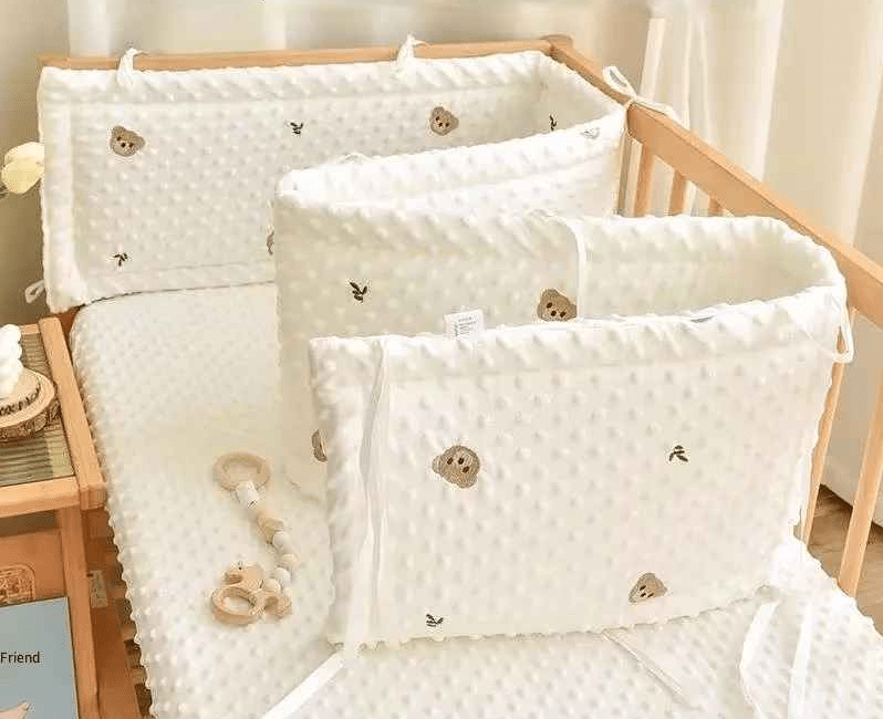 tour-de-lit-pour-bebe-blanc-avec-bulles-velours-200cm