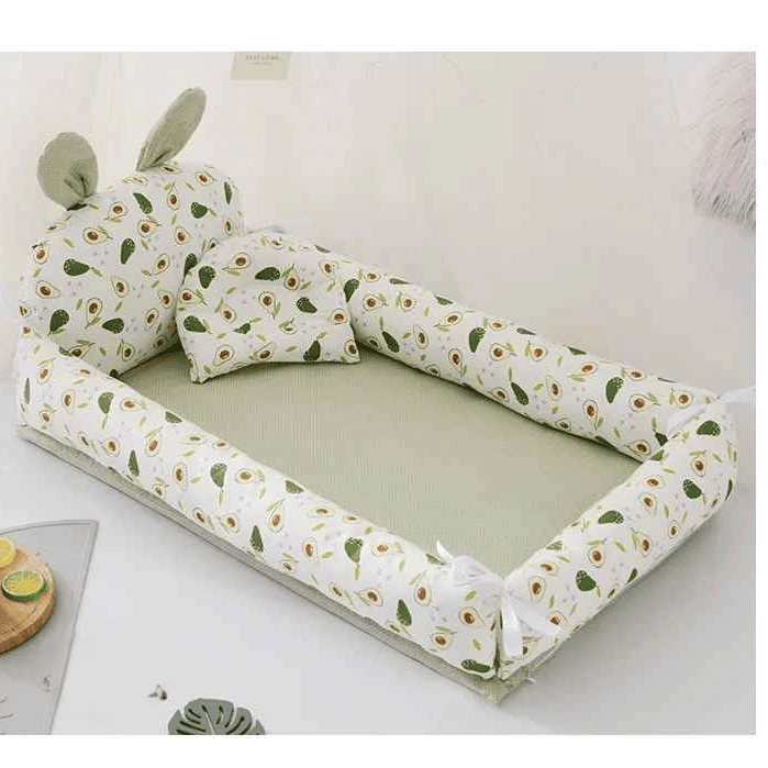 vertbaudet-reducteur-de-lit-avocat-oreilles-coussin-vert-chambre-douce-cocon-precieux-nuit