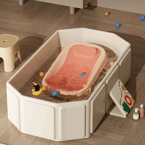 baignoire-bebe-pliable-sur-pied-octogonale-beige-coussin-canard-chambre-halo-d-eau