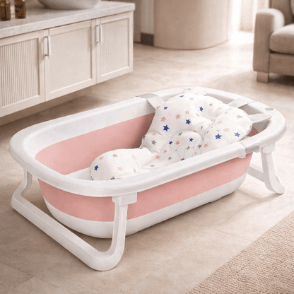 baignoire-pliable-pour-bebe-rose-sur-sol-bois-support-etoiles-confortable-pour-bain-bebe-refuge-d-eau
