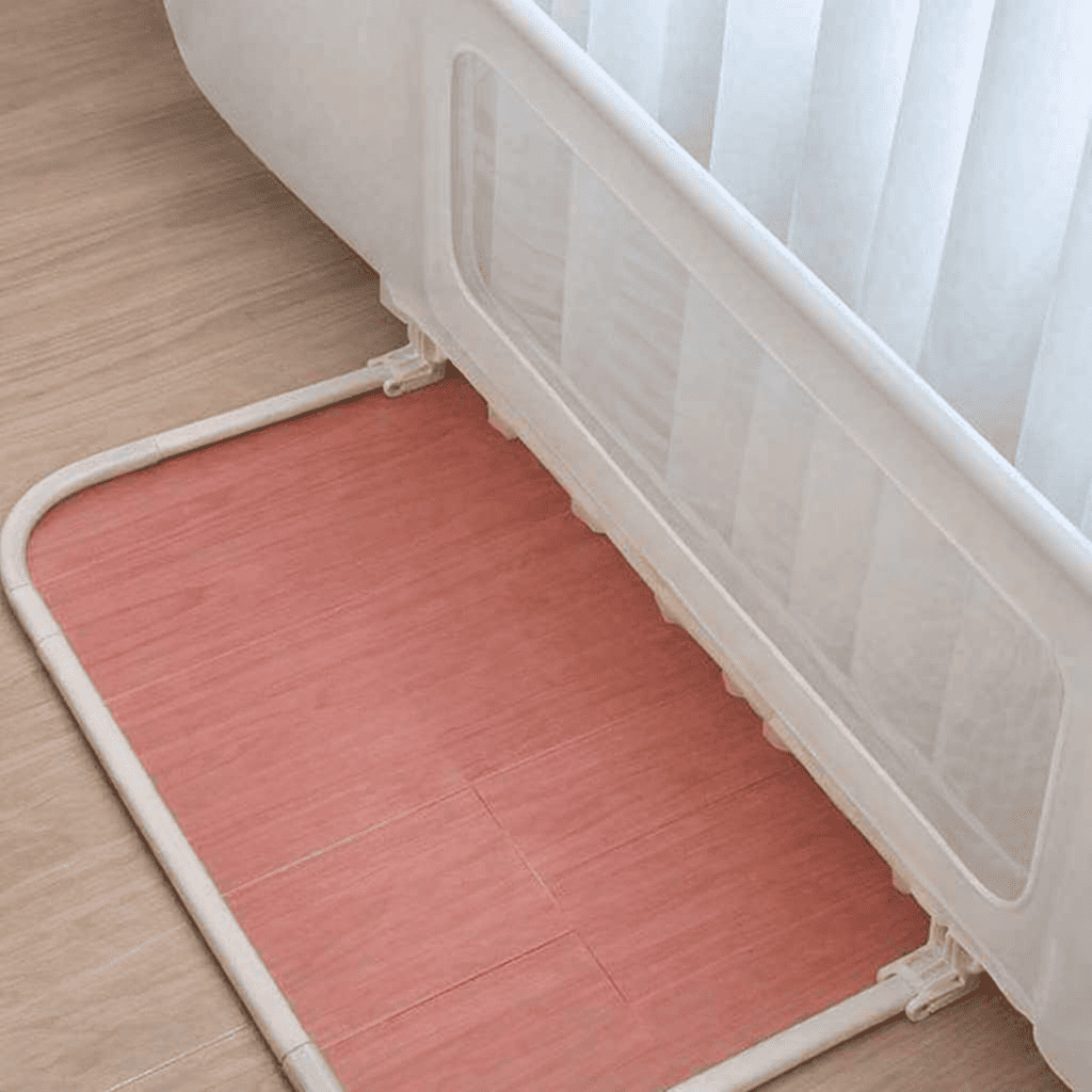 barriere-de-lit-devant-filet-blanc-chambre-enfant-voile-serein