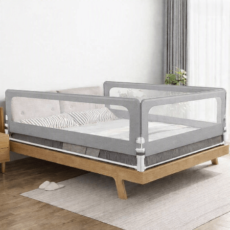 barriere-lit-enfant-grille-grise-installee-chambre-cosy-vide-douce-nappe-sereine
