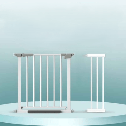 barriere-securite-enfant-blanche-avec-extension-21cm-pour-escalier-et-porte-securibaby