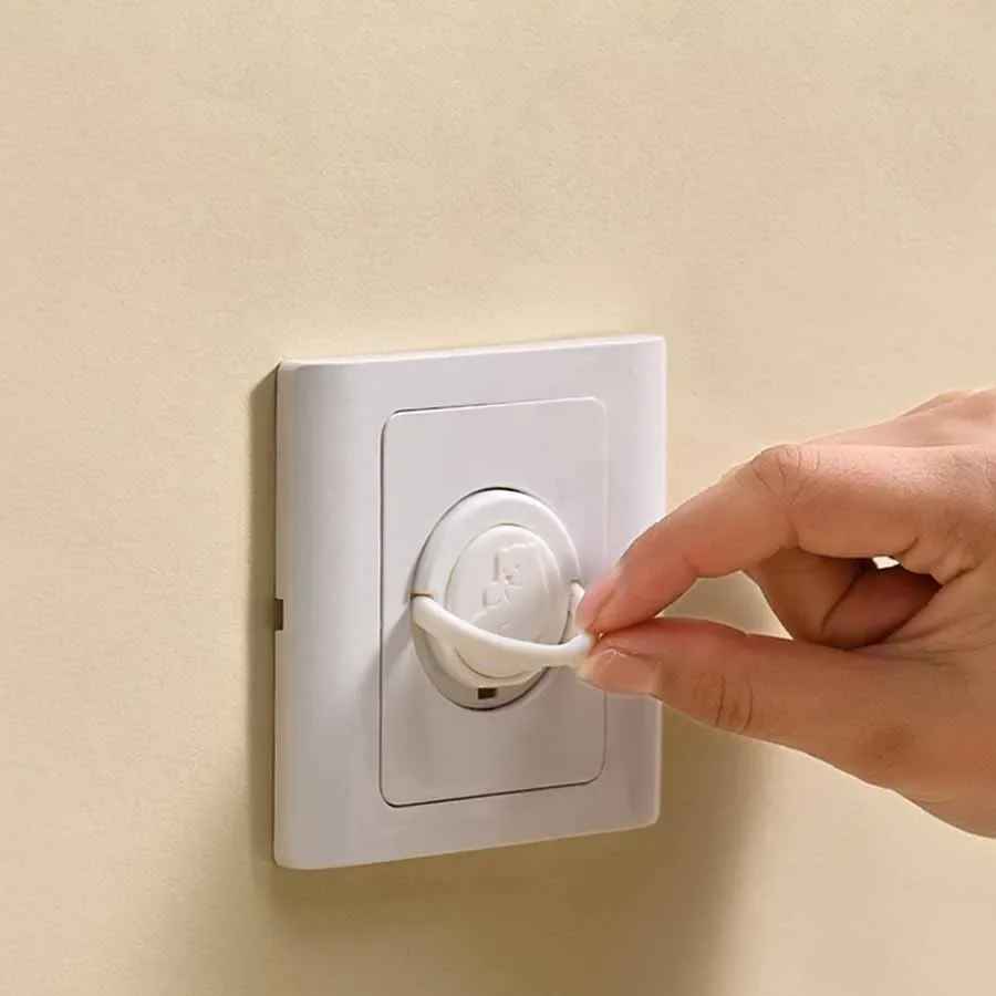 cache-prise-pour-bebe-protection-murale-blanche-installation-facile-securite-enfant-veille-maison