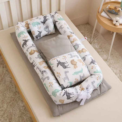 doomoo-reducteur-de-lit-animaux-nidbebe-gris-berceau-doux-confort-velours-de-nuit