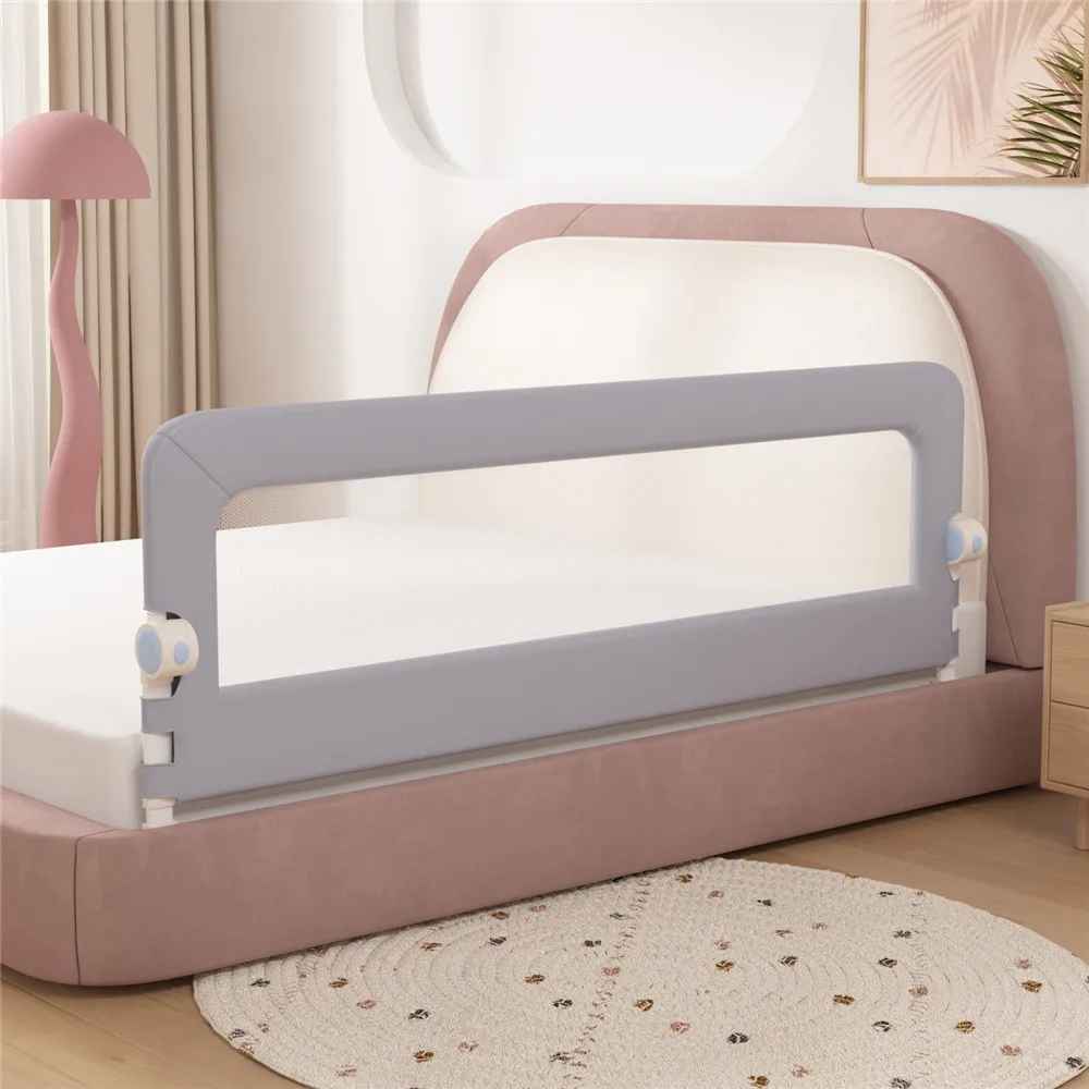 lit-enfant-avec-barriere-fixe-sur-lit-calin