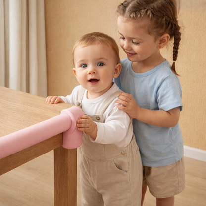 protecteur-de-coin-de-table-rose-bebe-soeur-table-zoom-table-sereine