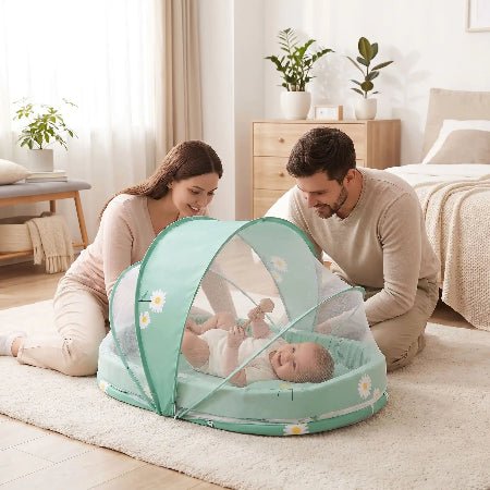 reducteur-de-lit-6-12-mois-bebe-hochet-parents-lueur-de-repos
