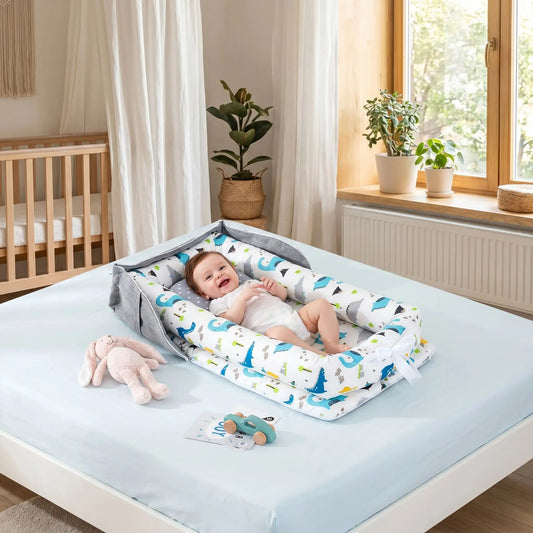 reducteur-de-lit-6-12-mois-pour-bebe-nid-dinosaures-confort-bebe-chambre-douce-enveloppe