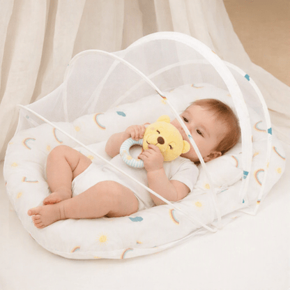 reducteur-de-lit-cododo-bebe-mordille-doudou-hochet-ourson-jaune-mousse-de-nuit