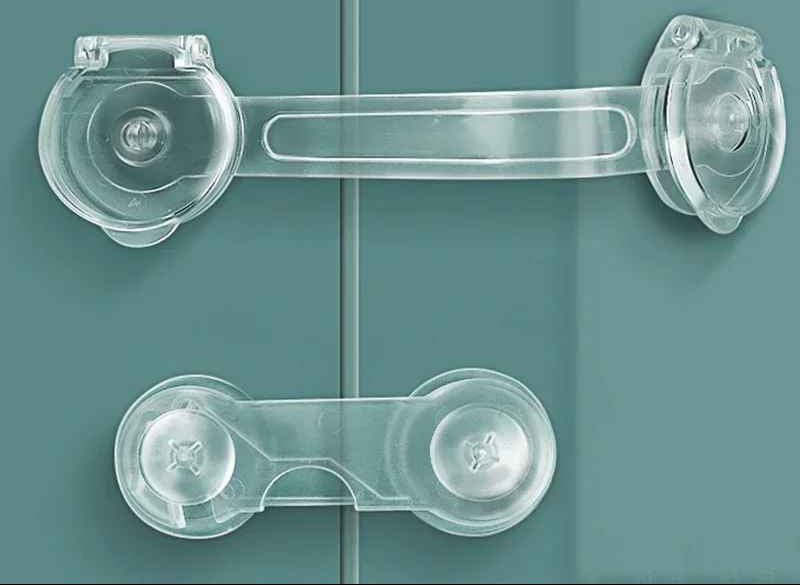securite-bebe-placard-transparent-fixé-sur-meuble-minigarde