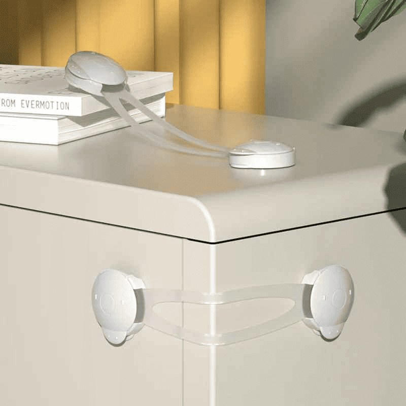 securite-placard-bloque-porte-meuble-anti-ouverture-bebe-installation-discrete-maison-murme-securisant