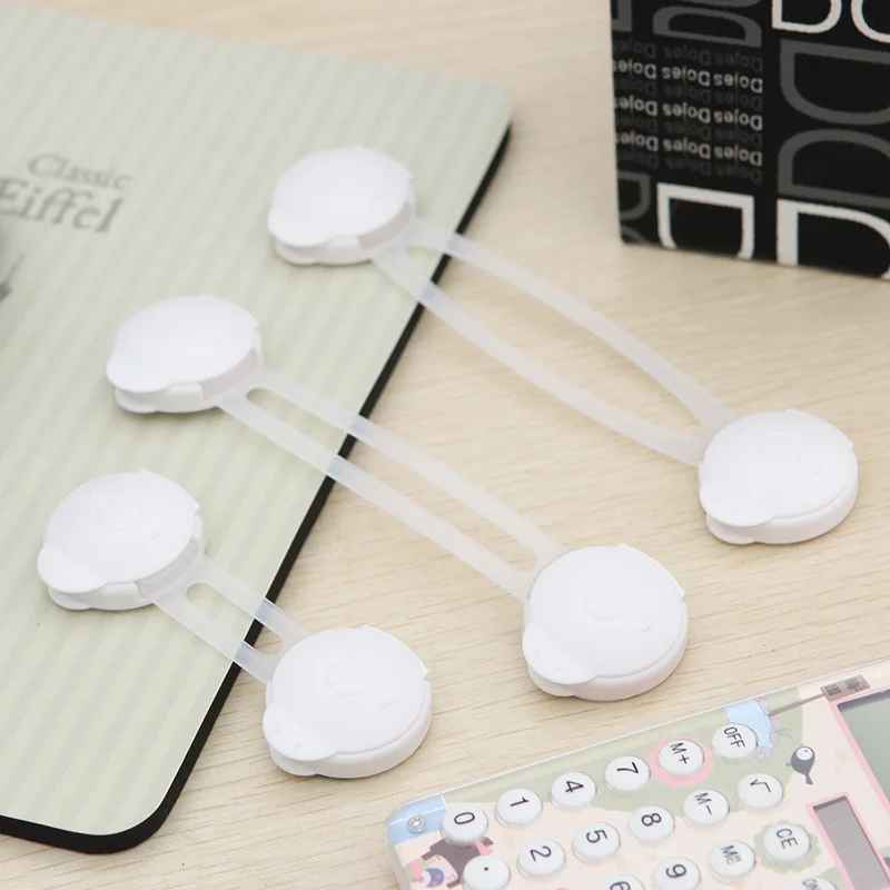 securite-placard-loquet-blanc-flexible-enfant-maison-bureau-protection-adhesif-murme-securisant