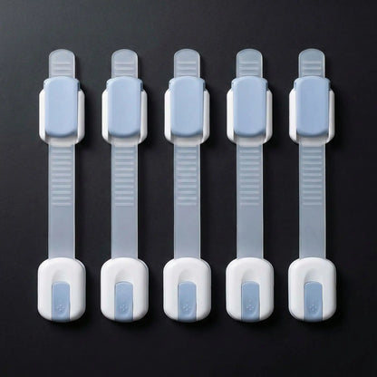 securite-placard-lot-de-cinq-verrous-transparents-et-bleus-etoile-veilleuse