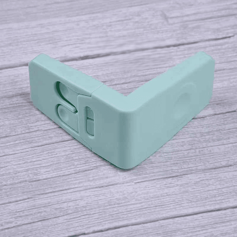 securite-placard-protection-angle-coin-meuble-verrou-bebe-maison-bois-mint-gardien-doux
