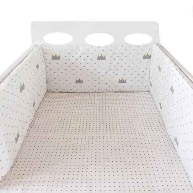 tour-de-lit-bebe-couronne-gris-fond-blanc-petitroi