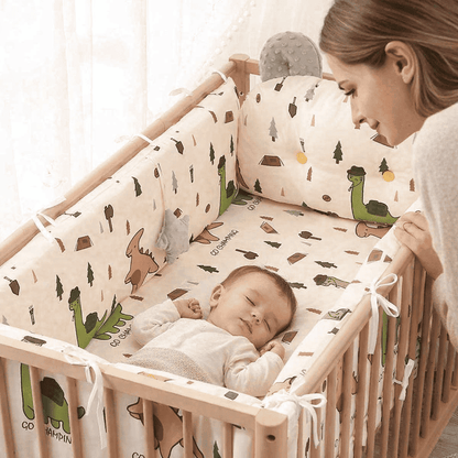 tour-de-lit-bebe-dinosaure-douce-sommeil-confort-chambre-enfant-harmonie-douce