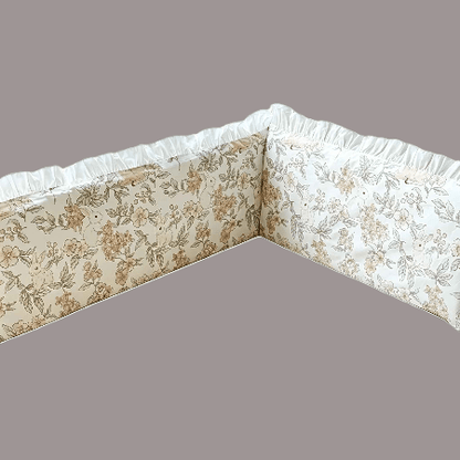 tour-de-lit-pour-bebe-motif-lapins-fleurs-blanc-doux-rempart-plume