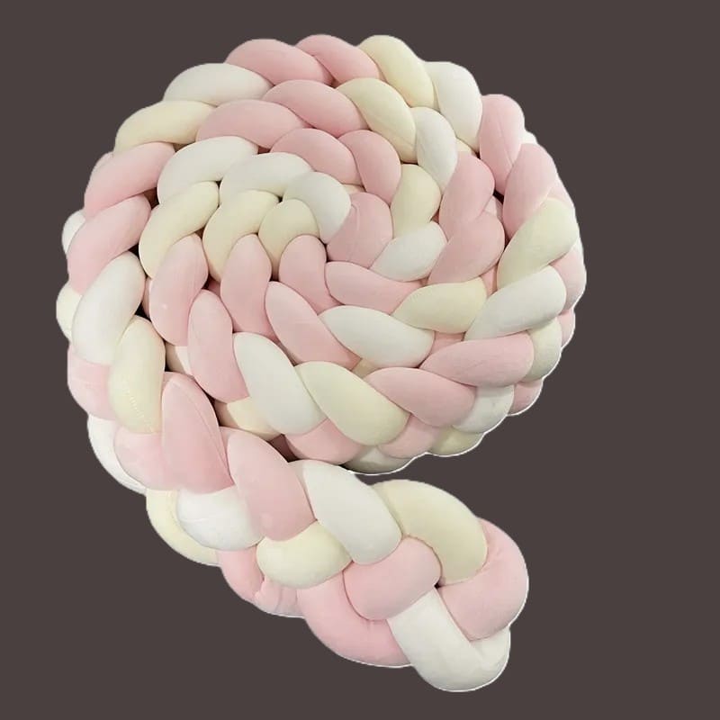 tour-de-lit-tresse-3m-natte-avec-quatres-brins-couleur-rose-beige-blanc-sur-fond-gris-giselacalin