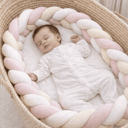 tour-de-lit-tresse-3m-rose-bebe-endormi-panier-osier-confort-rosee-lumineuse