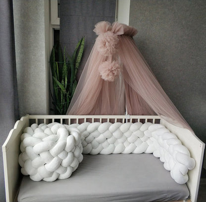 tour-de-lit-tresse-3m-six-brins-de-couleur-blanche-dans-berceau-caline