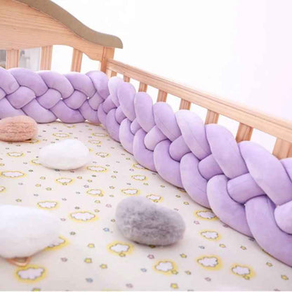 tour-de-lit-tresse-4m-berceau-bois-avec-tresse-lilas-et-coussins-nuage-dream-nest