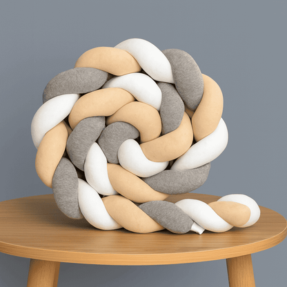tresse-de-lit-3m-beige-blanc-gris-table-bois-fond-gris-decoration-nid-briz-miel