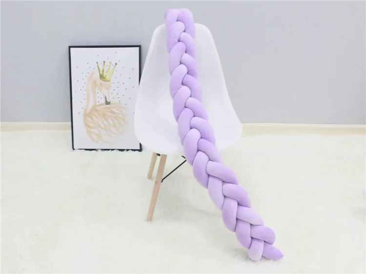 tresse-de-lit-3m-violet-chaise-blanche-decoration-douceur-petit-gardien