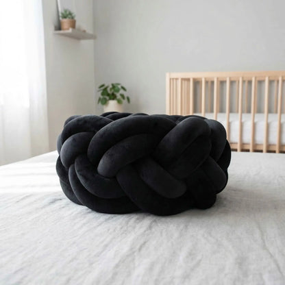 tresse-de-lit-4-saumes-noir-rond-decor-chambre-bebe-confort-creme-latte