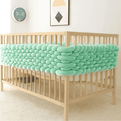tresse-de-lit-5m-bumper-vert-pastel-matelas-blanc-nurserie-ruban-ambre