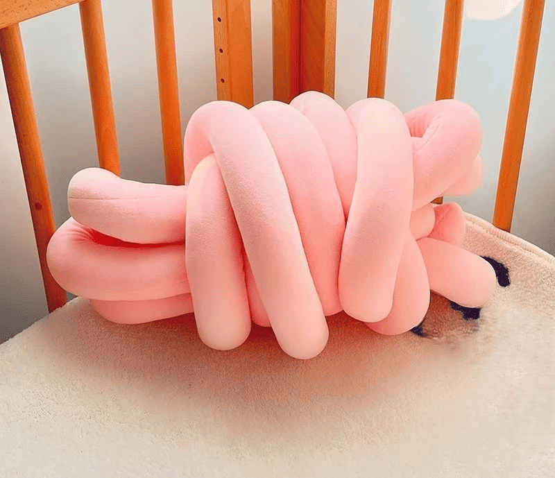 tresse-de-lit-5m-coussin-noue-rose-douillet-lit-bebe-bois-nurserie-design-palette-veloutee