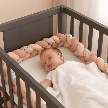 tresse-de-lit-bebe-serein-sommeil-securise-chambre-apaisante-berceau-de-reves