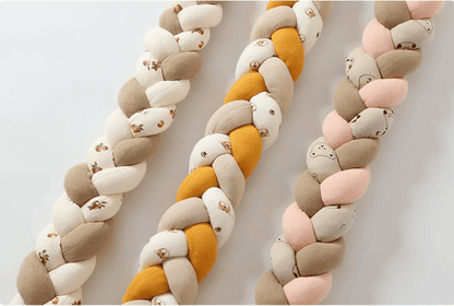 tresse-de-lit-en-tissu-doux-coloris-beige-blanc-jaune-et-rose-douce-nuit