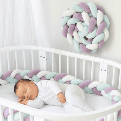 tresse-de-lit-trois-metres-violet-blanc-vert-dans-lit-bebe-serein-nidbebe