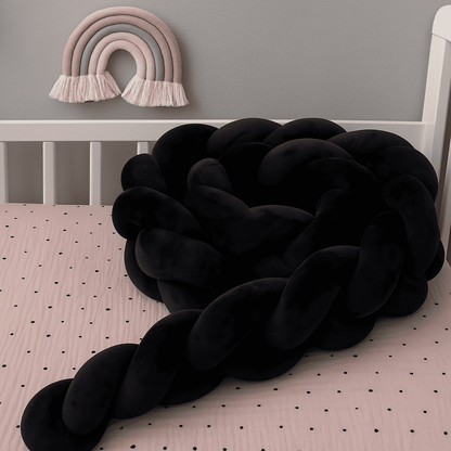 tresse-lit-4m-couleur-noir-pose-sur-un-lit-enfant-regina